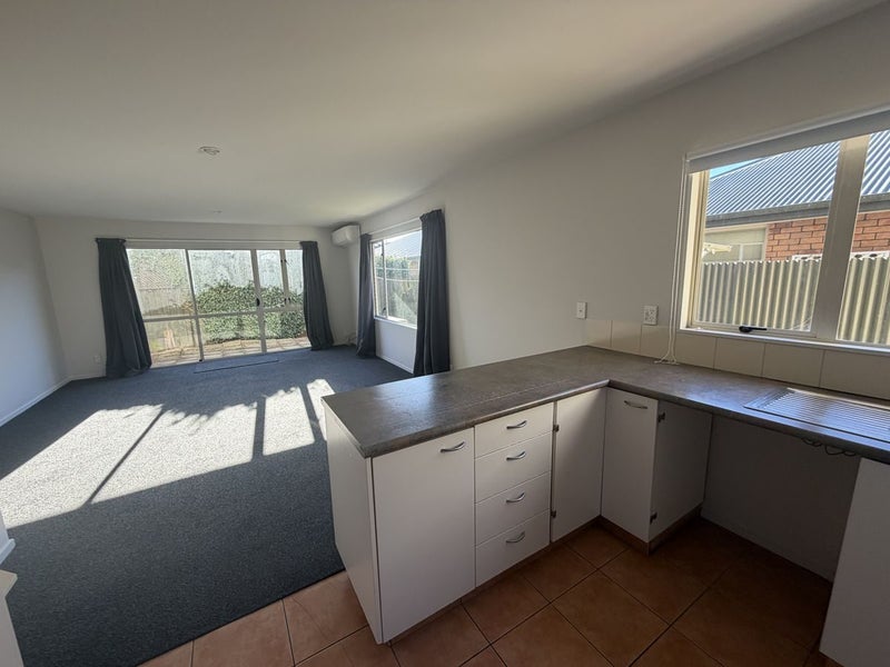 6/174 Clarence Street, Riccarton, Christchurch - Carousel 2