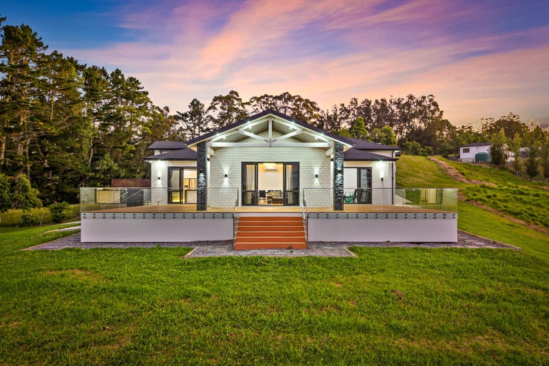 300 Whitford Road, Whitford, Whitford - Carousel 2