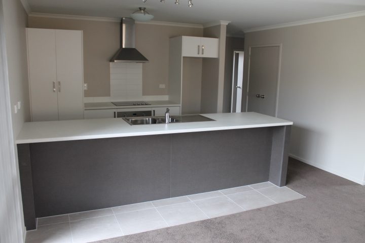 28 Trauzer Place, Flagstaff, Hamilton - Carousel 2