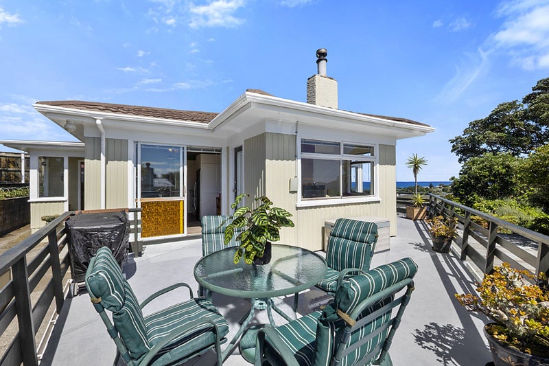 18 Mount View Place, Spotswood, New Plymouth - Carousel 1