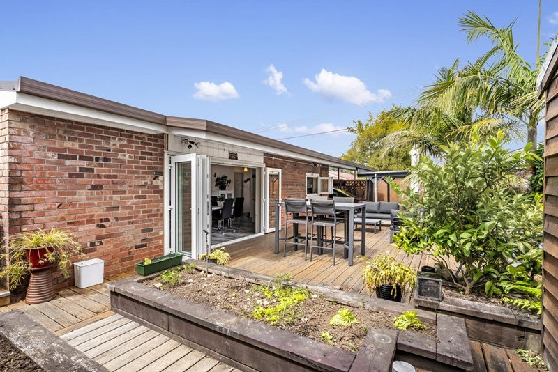 18A Alana Place, Mount Wellington, Auckland - Carousel 2