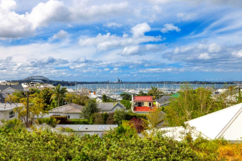 21 Melford Street, Saint Marys Bay, Auckland - Carousel 1