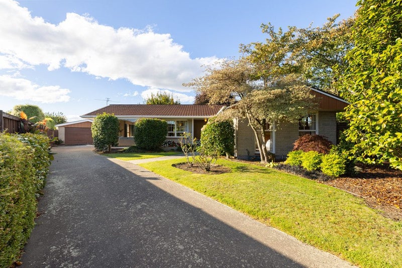 6 Walden Place, Bryndwr, Christchurch - Carousel 2