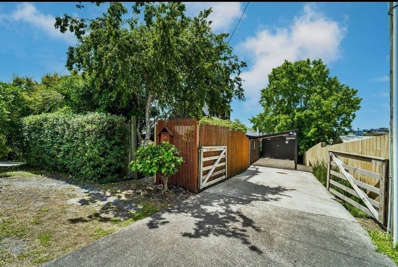 19 Matai Road, Stanmore Bay, Whangaparaoa - Carousel 11