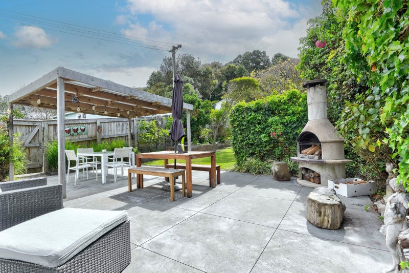 35 Mowhanau Drive, Kai Iwi - Carousel 1