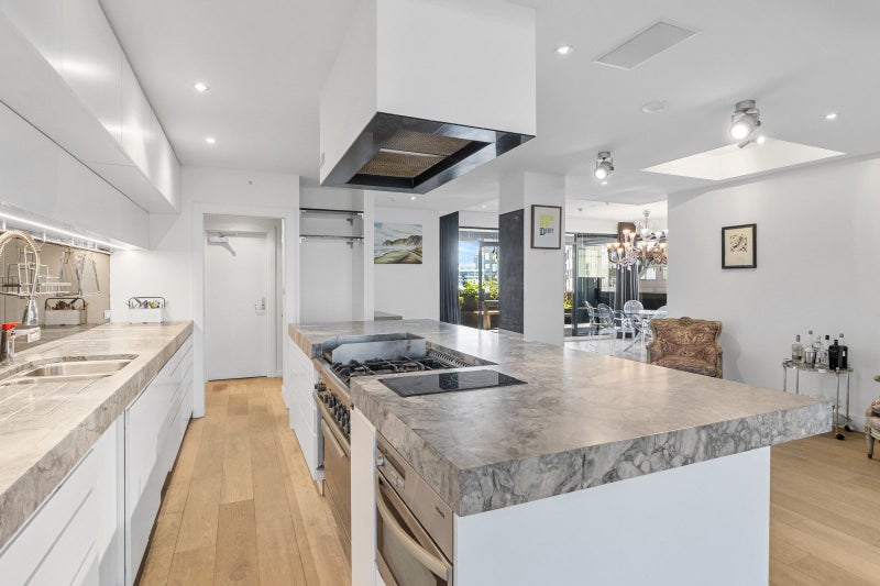 5A/2 St Martins Lane, Grafton, Auckland - Carousel 2