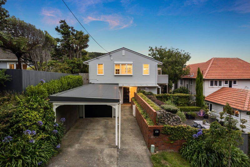 100 Donald Street, Karori, Wellington - Carousel 1