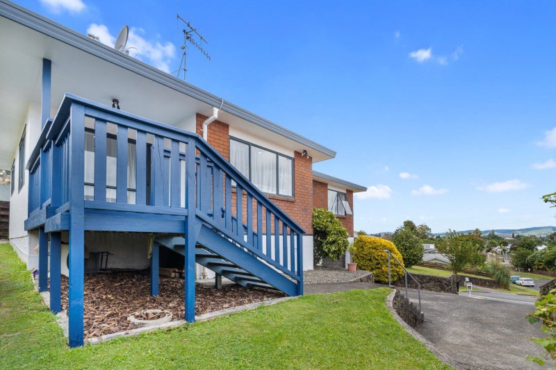 34 Redmond Street, Judea, Tauranga, Bay Of Plenty - Carousel 2