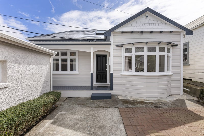 24 Herald Street, Berhampore, Wellington - Carousel 1
