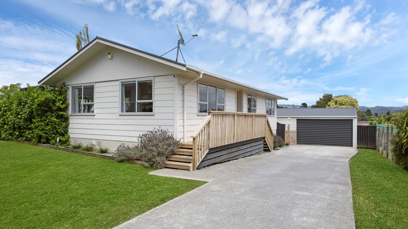 9 Ohira Place, Henderson, Auckland - Carousel 1