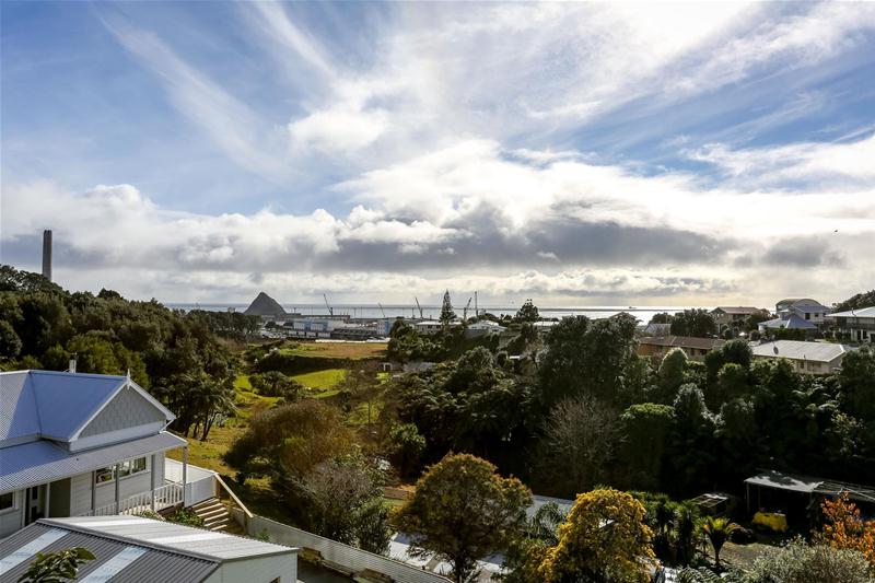 Property Valuation for 1/74 South Road, Blagdon, New Plymouth Trade