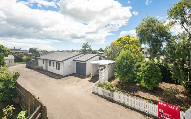 8 Wensley Road, Richmond - Carousel 14