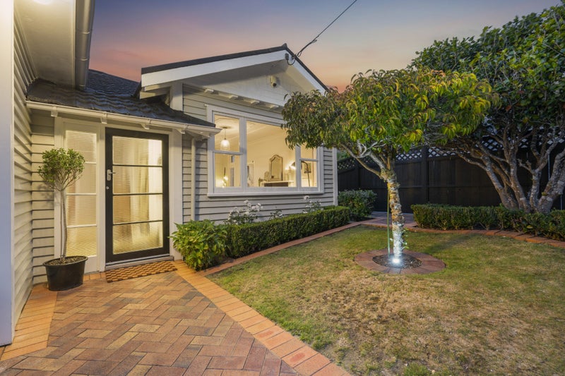 31 Kano Street, Karori, Wellington - Carousel 1