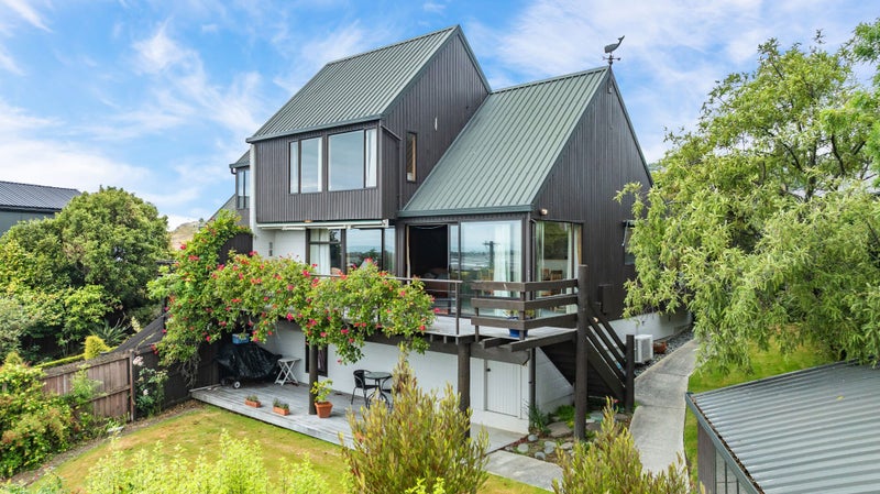 19 Moncks Spur Road, Redcliffs, Christchurch - Carousel 1