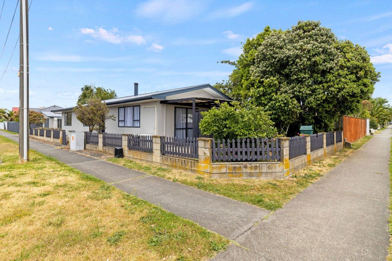 33 Alma Road, Gonville, Whanganui - Carousel 1
