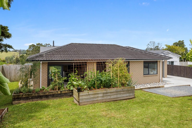 49 Davies Road, Wellsford, Wellsford - Carousel 1