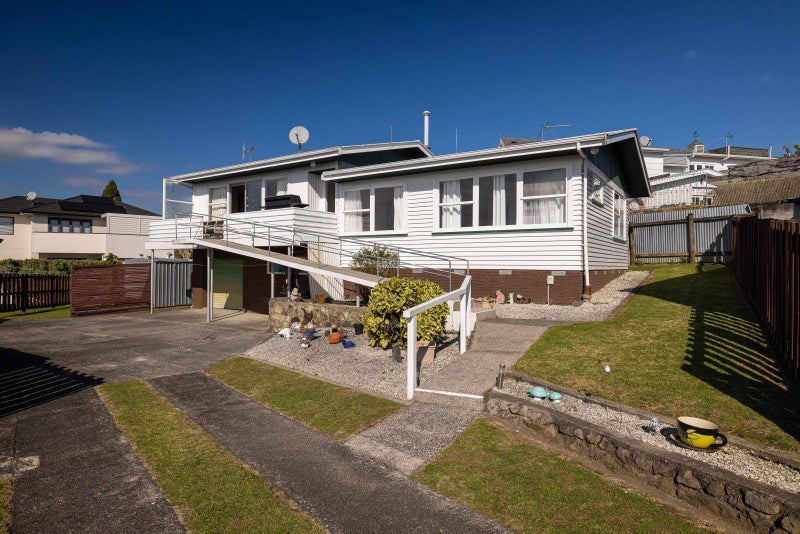 20 Mahoe Street, Matua, Tauranga - Carousel 1