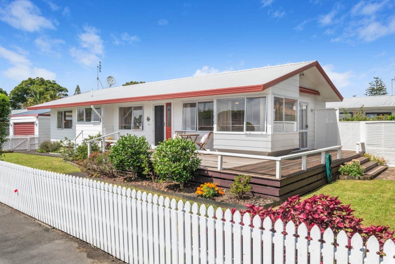 2/54 Millen Avenue, Pakuranga, Auckland - Carousel 1