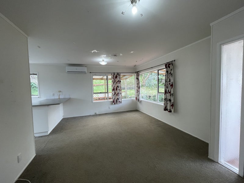 2/37 Stredwick Drive, Torbay, Auckland - Carousel 2