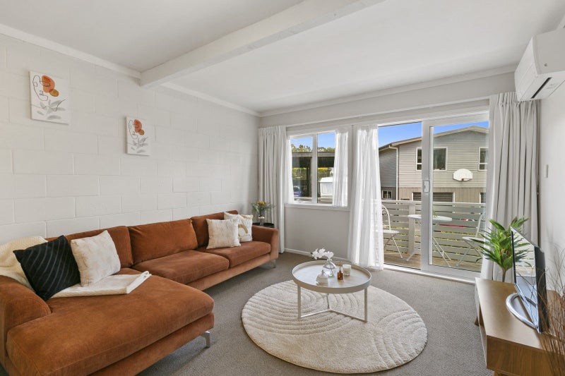 1/15 Bloomsbury Grove, Newlands, Wellington - Carousel 2