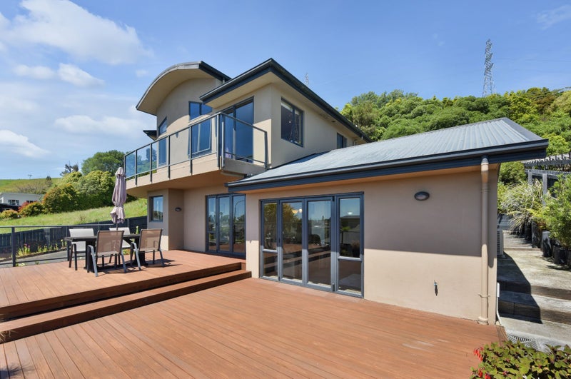 19 Cheshire Place, Stoke, Nelson - Carousel 1