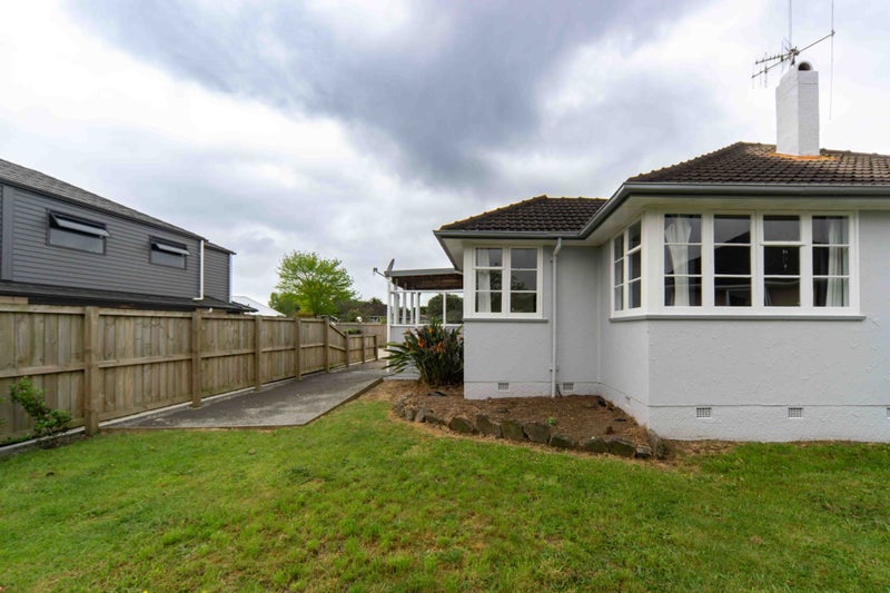 1/8 McPherson Place, Fairfield, Hamilton, Waikato - Carousel 17