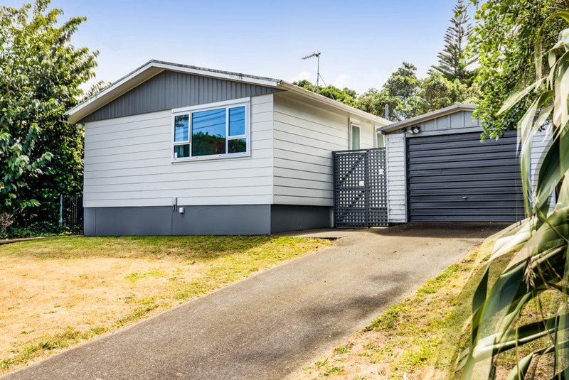 21 Manawapou Road, Hawera - Carousel 1