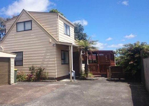 2/1 Bamboo Grove, Kelston, Auckland - Carousel 2