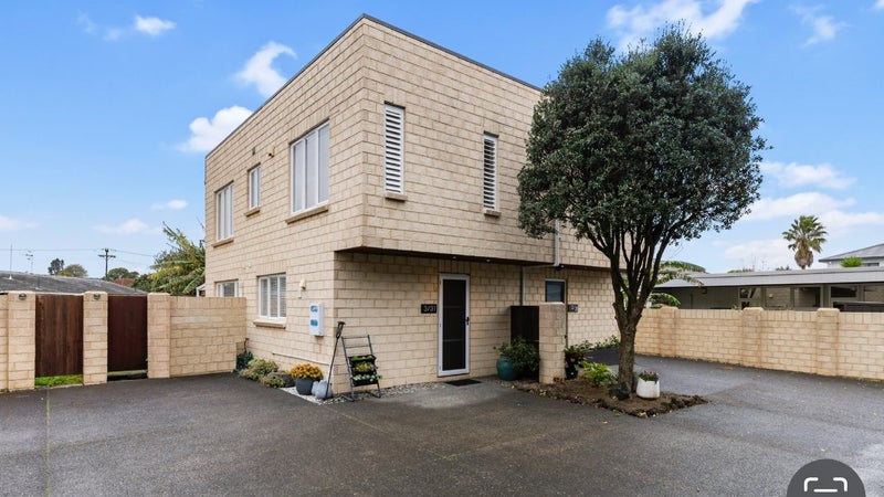 3/31 Ferndale Road, Mount Wellington, Auckland - Carousel 1