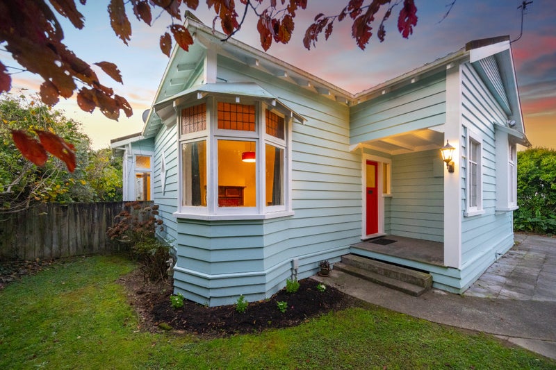 19 Frederick Street, Terrace End, Palmerston North - Carousel 1
