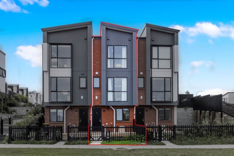 44 Whakatupu Road, Flat Bush, Auckland - Carousel 1