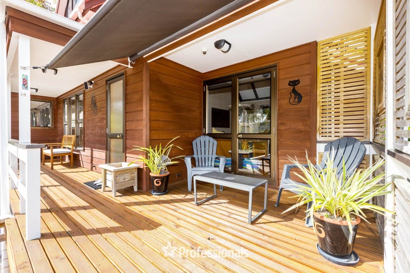 8 Hobbit Lane, Pinehaven, Upper Hutt - Carousel 2