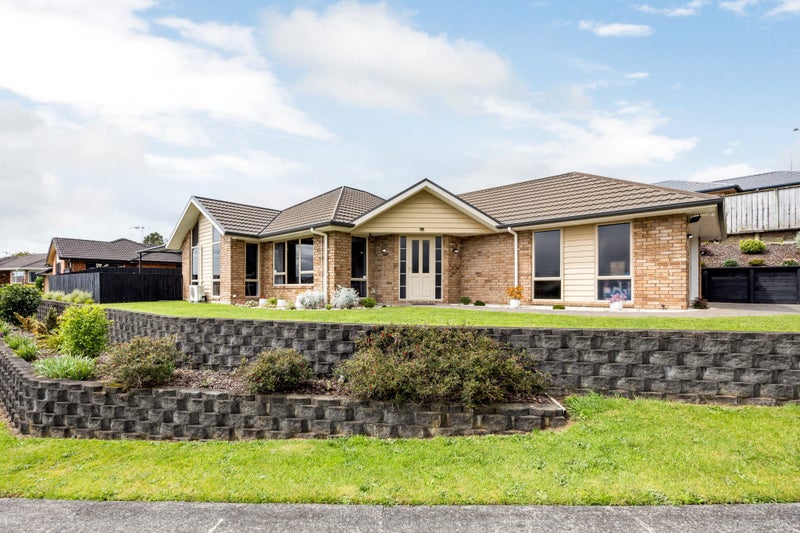4 Everton Place, Grandview Heights, Hamilton - Carousel 1