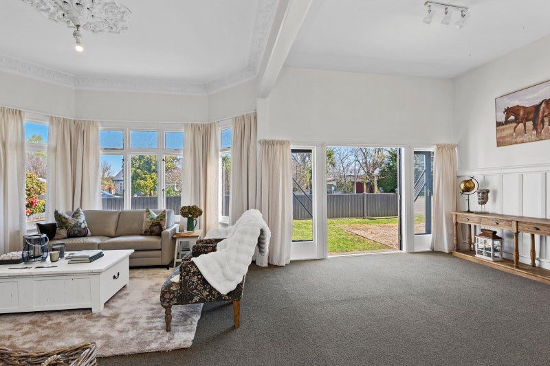 28 Cameron Street, Ashburton, Ashburton - Carousel 2