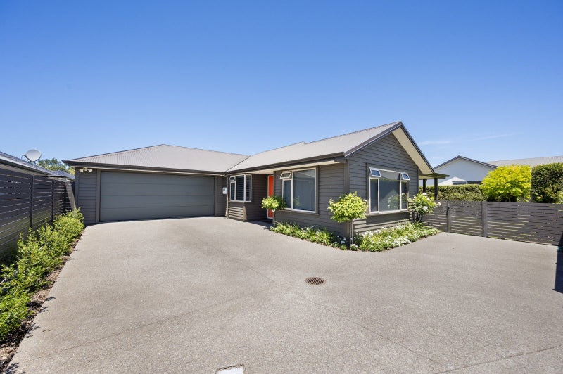 5 Arbuckle Road, Frimley, Hastings - Carousel 1