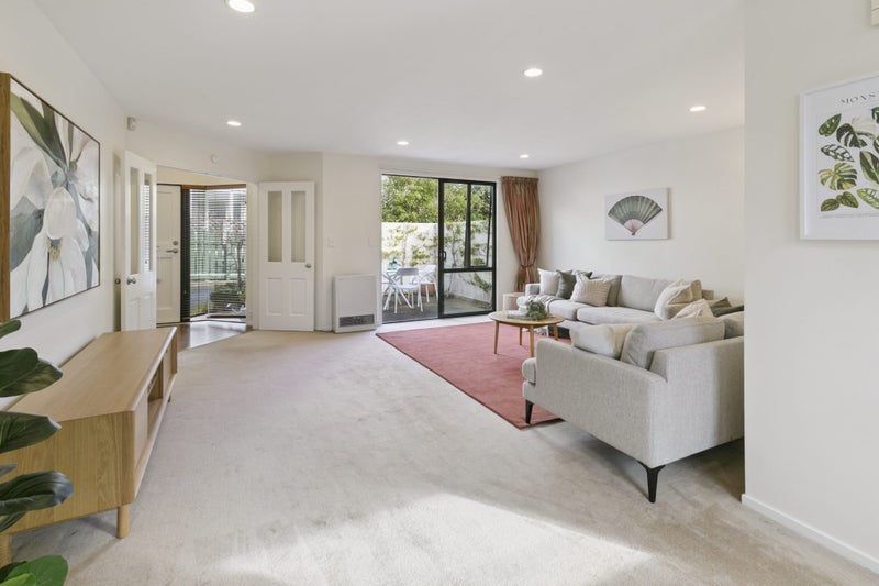 150C Karori Road, Karori, Wellington - Carousel 1