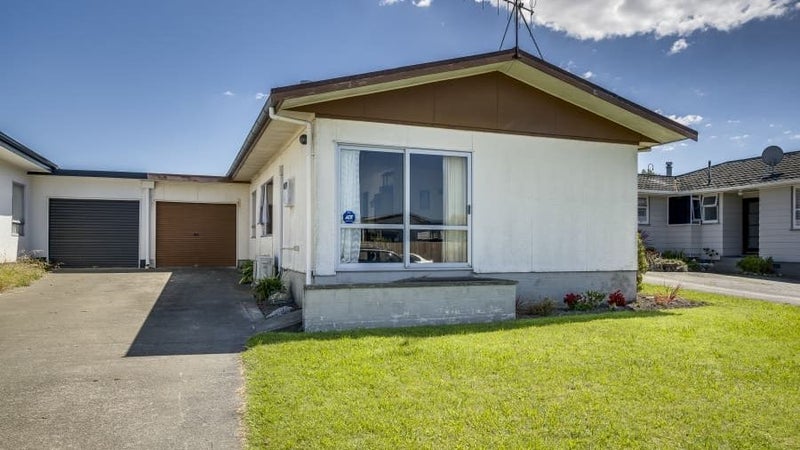 20 Freyberg Avenue, Tamatea, Napier - Carousel 1