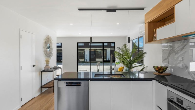 4/42 Marvon Downs Avenue, Pakuranga Heights, Auckland - Carousel 1