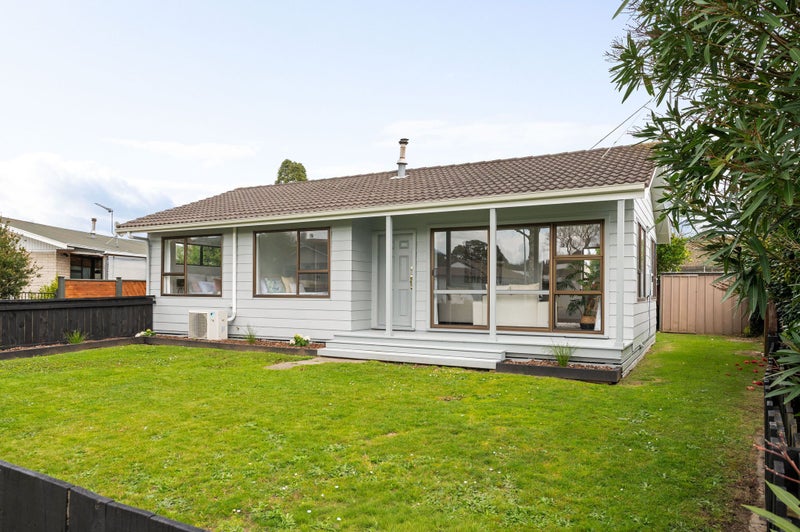 13 Manuka Street, Pukete, Hamilton - Carousel 1