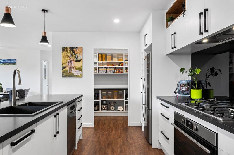 71 Gladstone Road, Woodend, Woodend - Carousel 2