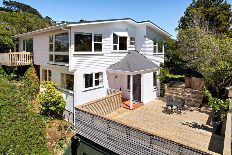 80 Pitt Street, Wadestown, Wellington - Carousel 2