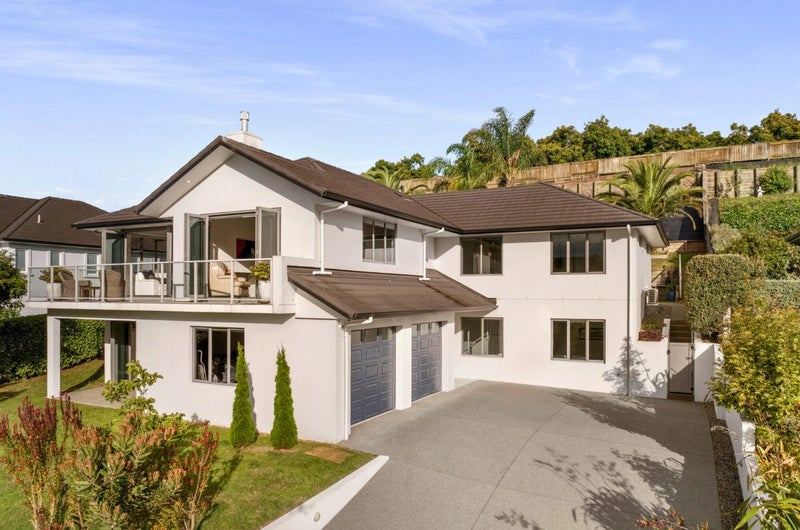 15 Athelstan Way, Bethlehem, Tauranga - Carousel 1