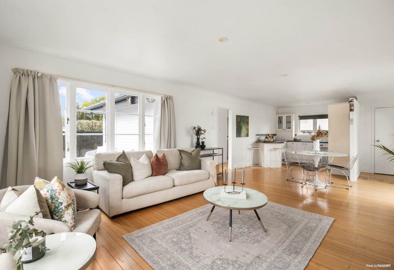 22 Strid Road, Te Atatu South, Auckland - Carousel 2