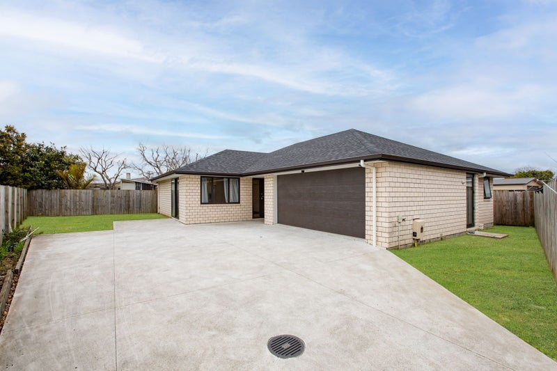 98A Holland Road, Fairfield, Hamilton - Carousel 1