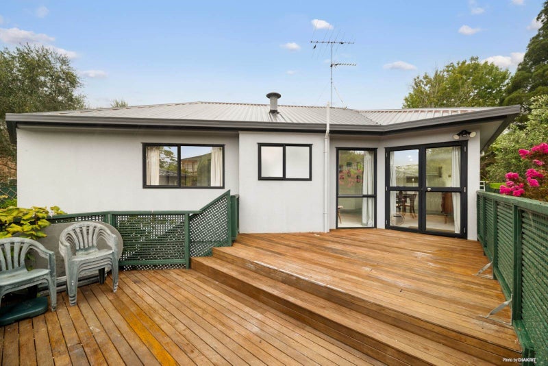 2/17 Manuwai Road, Torbay, Auckland - Carousel 1