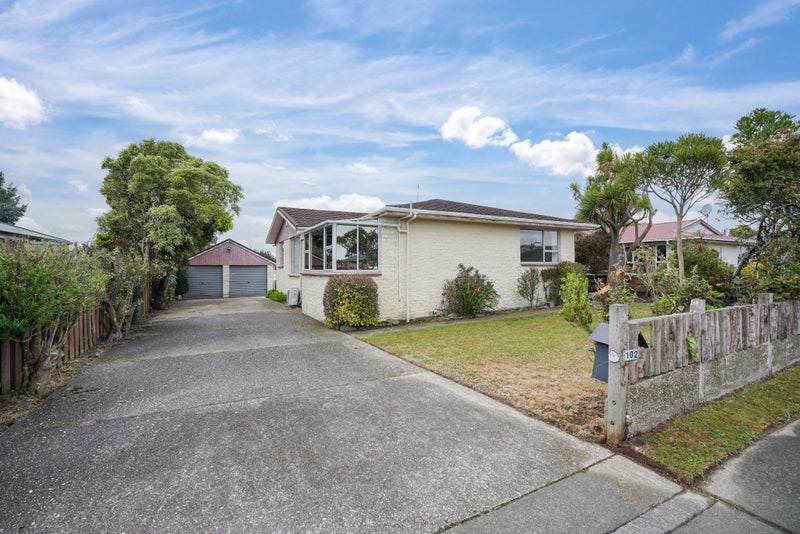 102 Wicklow Street, Clifton, Invercargill - Carousel 1