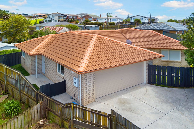 5 Retreat Drive, Mangere, Auckland - Carousel 1