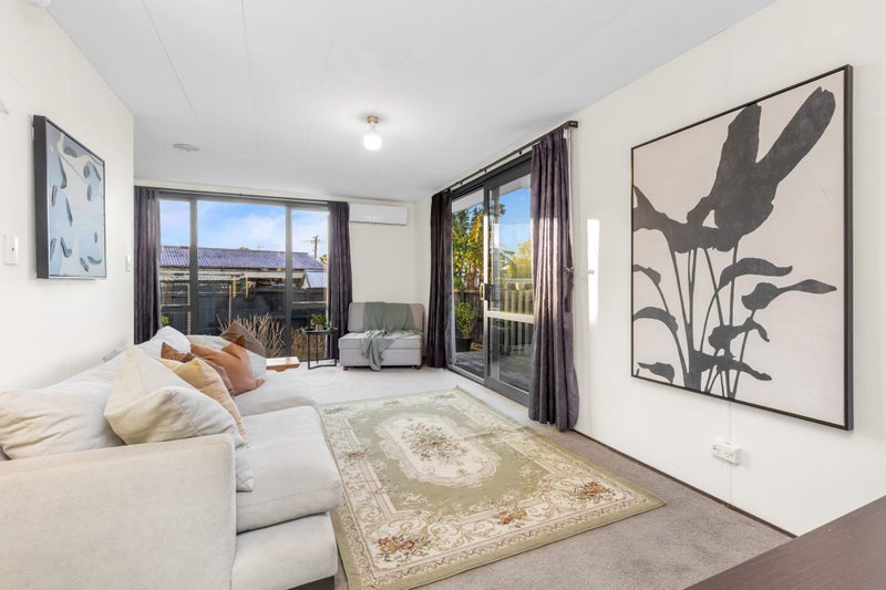 1/8 Marinich Drive, Ranui, Auckland - Carousel 2