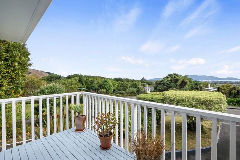 7A Tui Crescent, Waikanae - Carousel 1