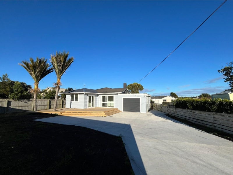 275 Main Highway, Otaki, Otaki - Carousel 1